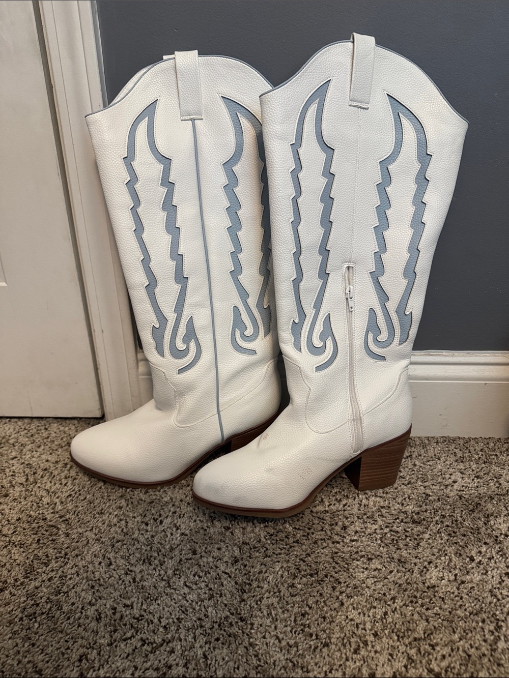 ARULA White Western Knee-High Boots with Gray Inlay and Stacked Heel